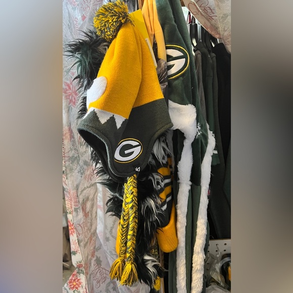 NWT! ‘47 Youth Packers Hat Googly Eyes Face Ear Flaps & Tassles - Picture 3 of 7